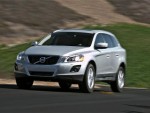 2010-volvo-XC60-front-three-quarters-view-driver